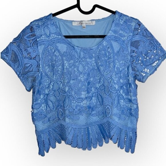 Lovers & Friends Daycation Lace Embroidered Boho Crop Top in Crystal Blue XS - Picture 2 of 5